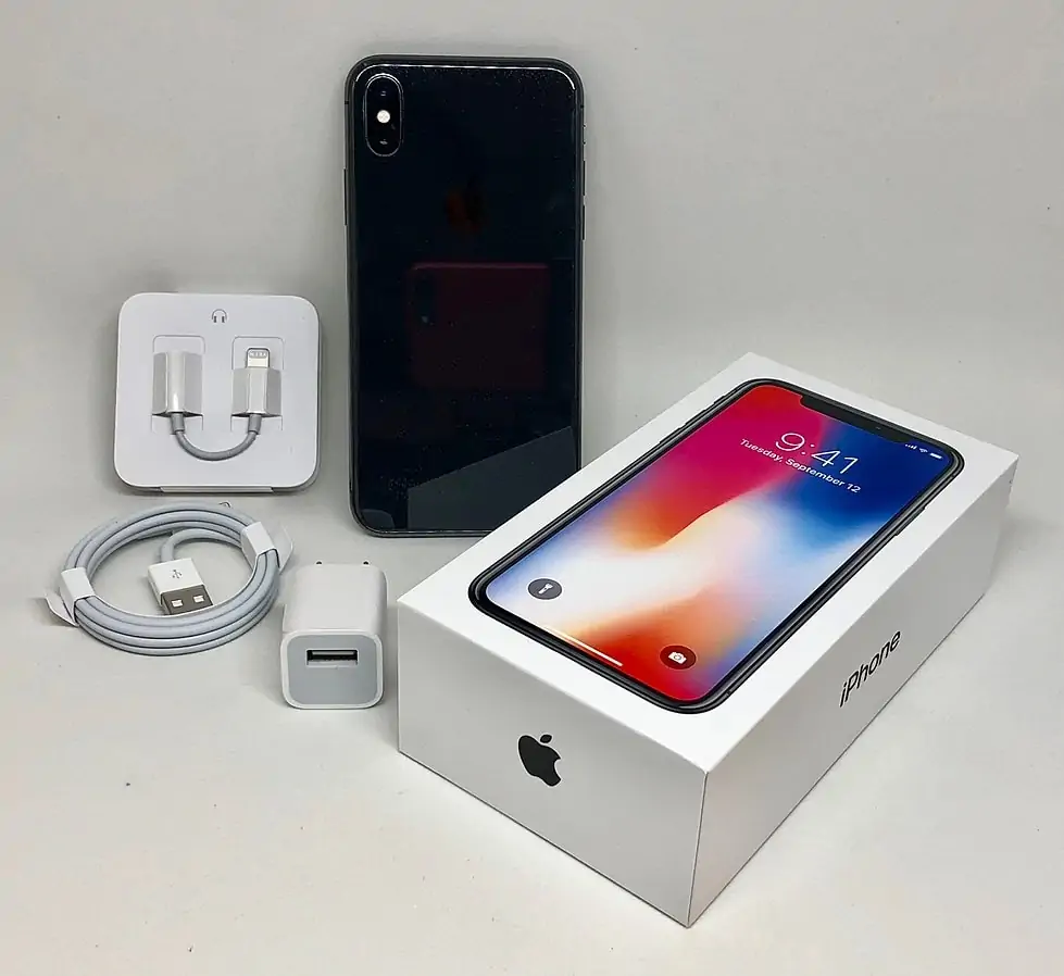 iPhone y accesorios 
